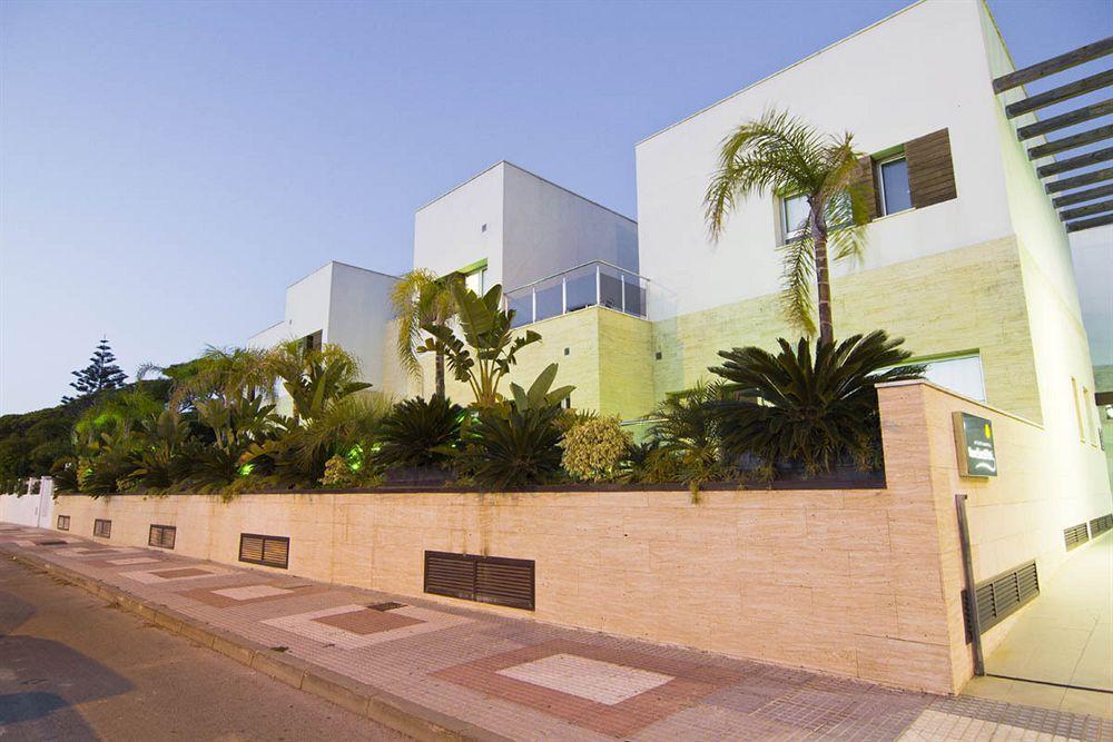 Aparthotel Novo Sancti Petri Chiclana de la Frontera Exterior photo